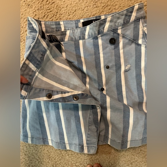 KUT Skirt - Picture 2 of 3